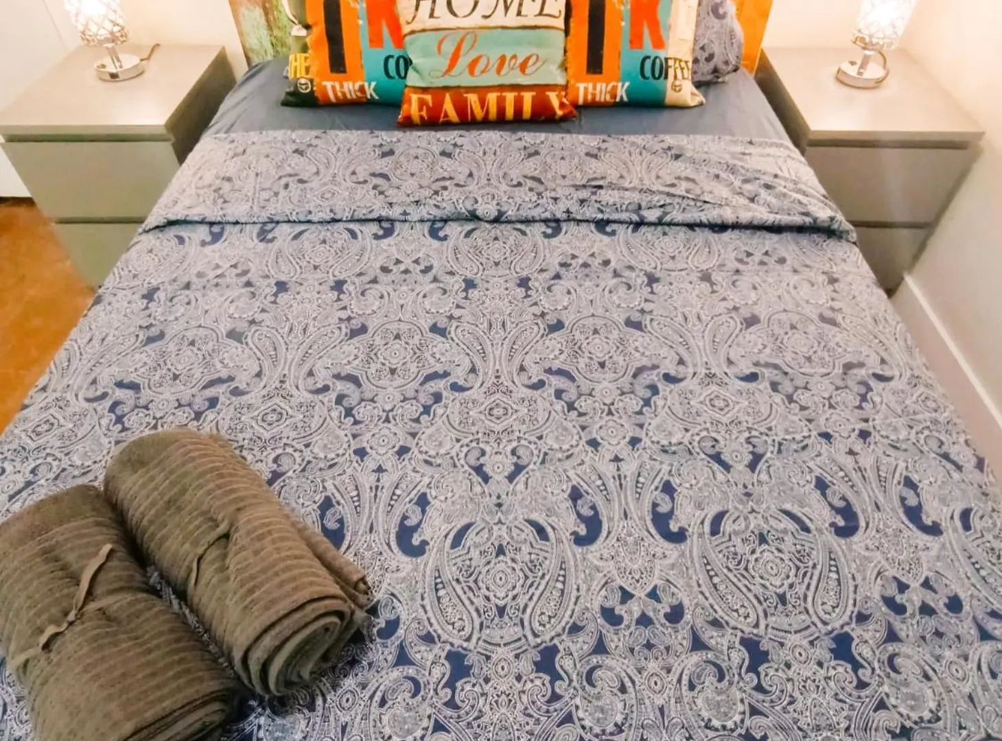 Private Rooms By Plaza Catalunya 바르셀로나
