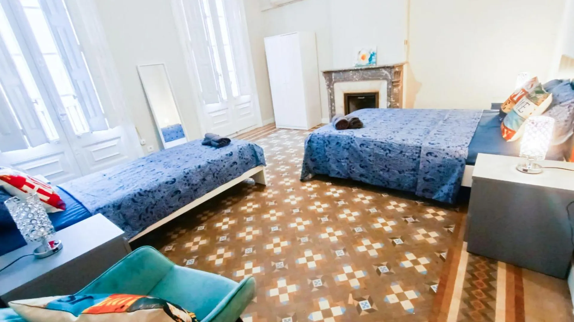 Hostal Private Rooms By Plaza Catalunya Barcelona