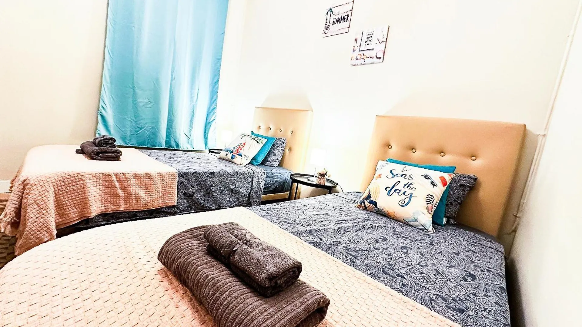 Private Rooms By Plaza Catalunya Barcelona Hostal